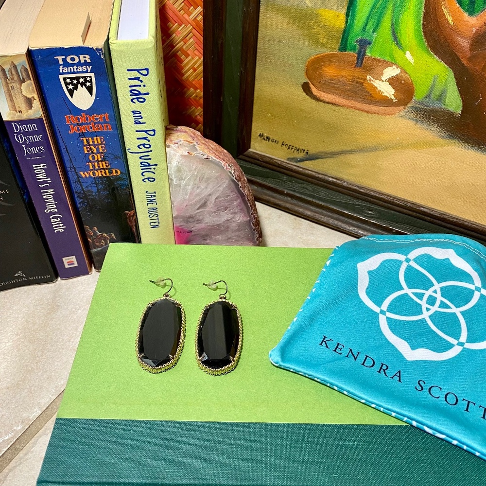 Vintage Kendra Scott Deily Earrings in Black Cats Eye And Gold